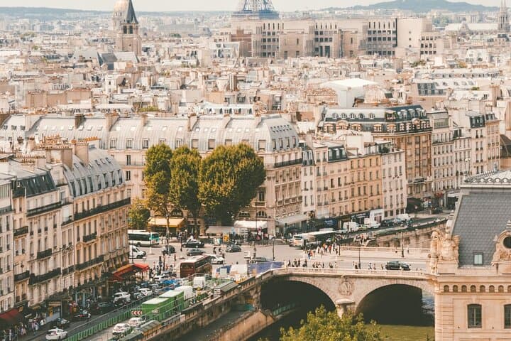 Paris: Marais Walk Self Guided Audio Tour