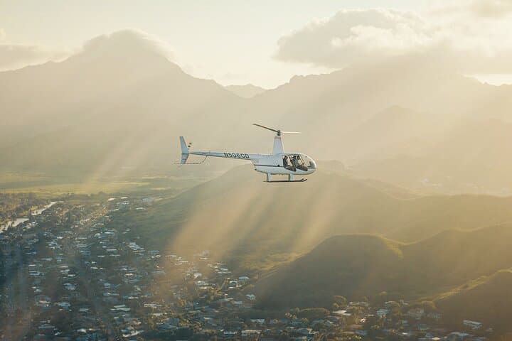 60 Minutes SHARED Helicopter Tour in Honolulu