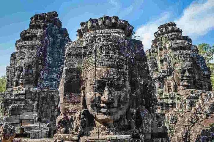 Round Trip Bangkok - Angkor Wat 3 Day 2 Night Package By Bus and Privet Vehicle