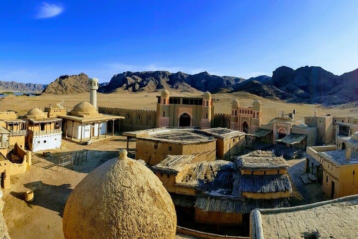 1 Day Tour: Castle of nomads & Buddha petroglyphs