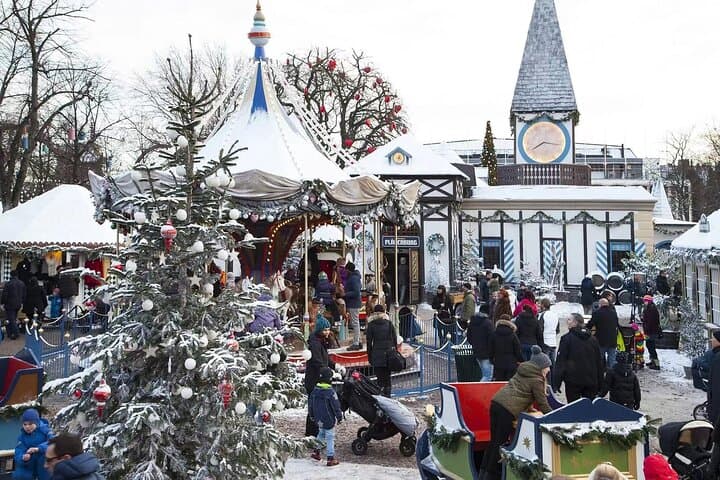 Christmas Journey in Aarhus – Private Walking Tour