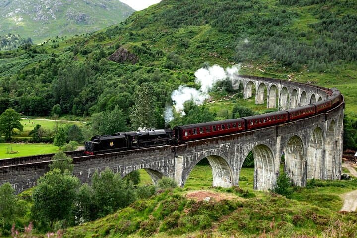 Glencoe & Glenfinnan Private Day Tour from Edinburgh