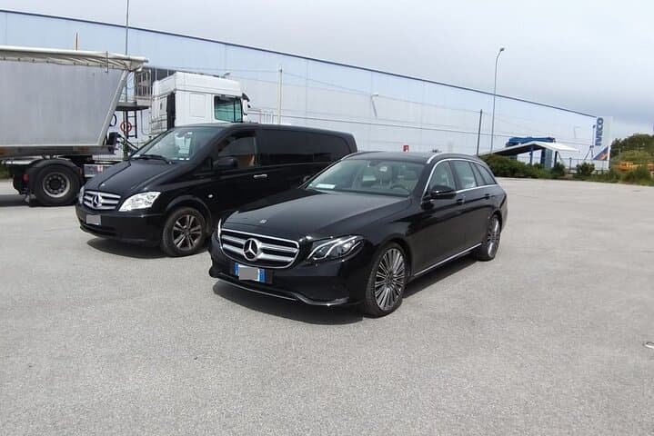 Genoa to Florence hotels - Round-Trip Private Transfer