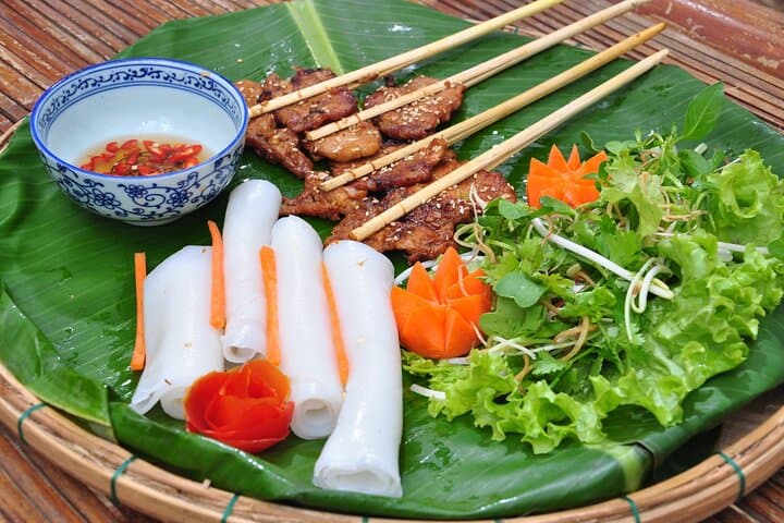 My Grandma's Home Cooking Class in Hoi An