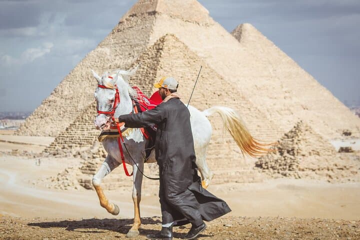 Horse or Camel Ride in Giza Pyramids