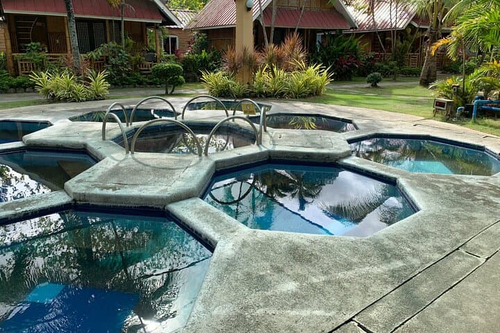 Laguna Hotspring and Tagaytay Tour from Manila