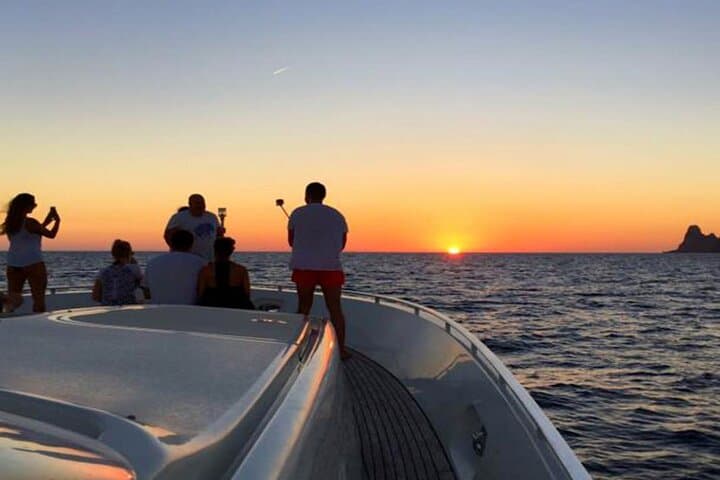 Happy Sunset and Snorkel from Positano - Small Group Tour