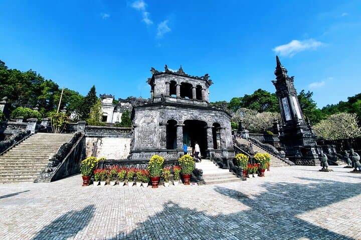 Hue Imperial City Private Tour with Royal Lunch