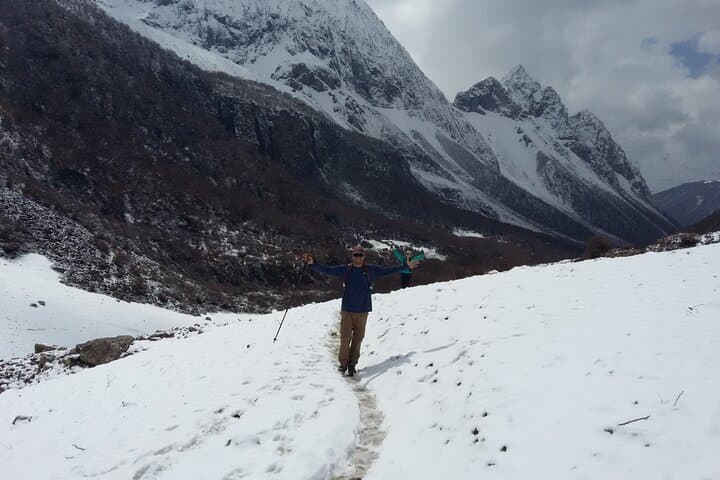 Manaslu Circuit Larkya Pass Trekking 13 days From Kathmandu