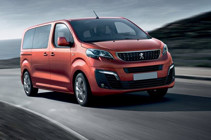 Corfu: Private Airport Transfer with Minivan