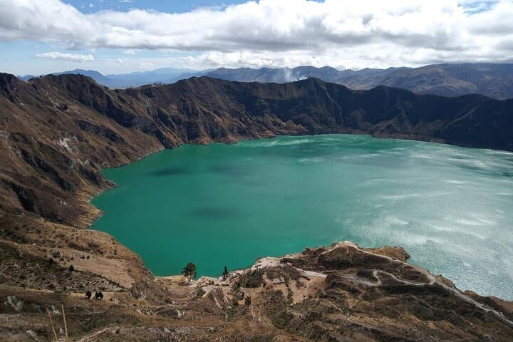 Adventure in Quilotoa Lagoon by Lead