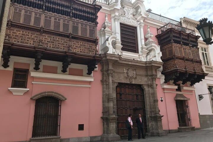 Half a day Pre Inca and historical center of Lima