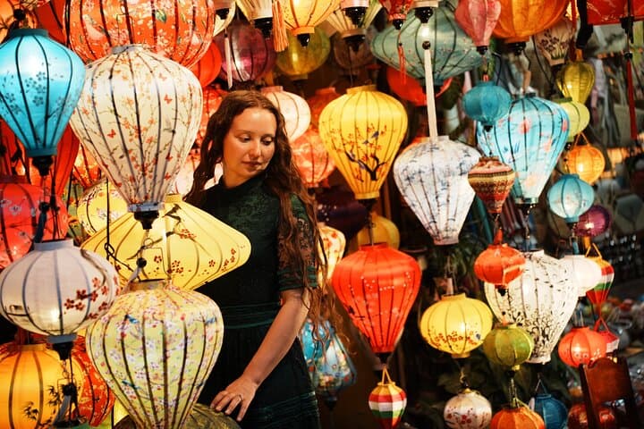 Hoi An Lantern Night Photoshoot | Unlimited Photos & Video