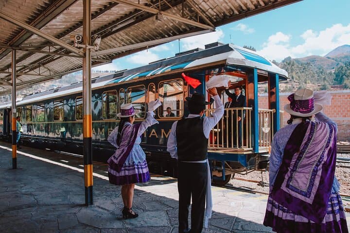 Machu Picchu Luxury Tour on the Hiram Bingham Train from Cusco