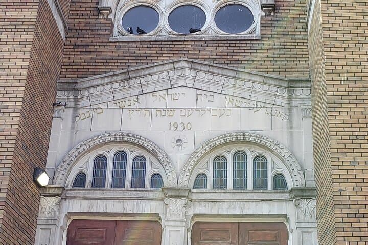 Private Jewish Walking Tours in Toronto