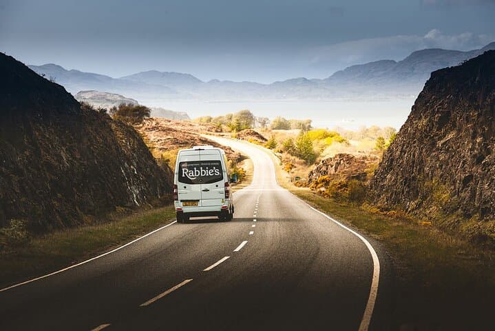 Windermere & Lake District Tour from Manchester Including Cruise