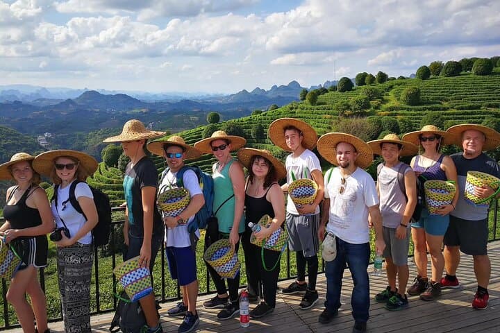 Half-day Tour: Largest Tea Plantation & Amazing Xianggong Hill