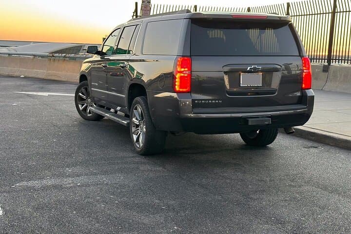 Calgary Airport (YYC) to Calgary hotel or address - Arrival Private Transfer