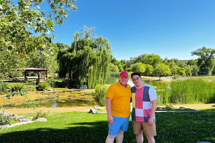 Sedona & Verde Valley Private Wine Tour with Lunch