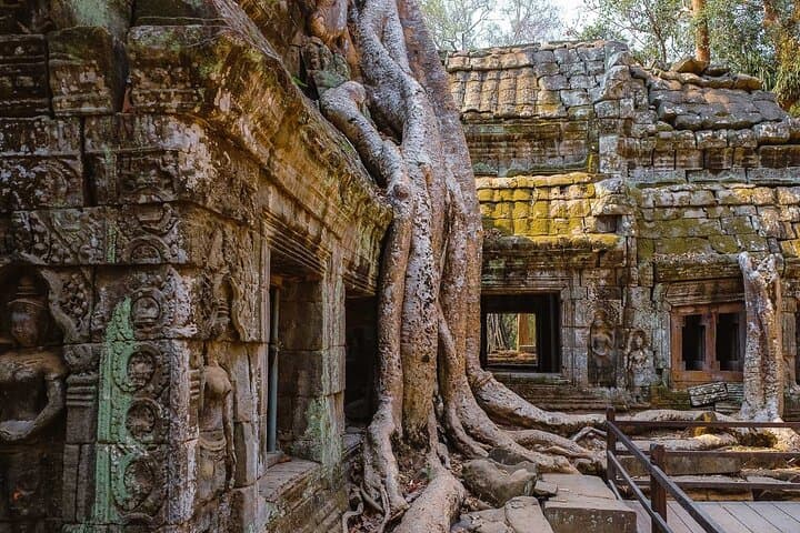 2 Day Angkor Wat With Small Big Circuit and Banteay Srei Tour