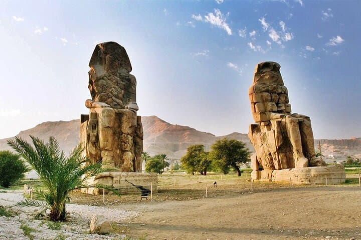 Marsa alam Exploration Guided Private Tour to Luxor by Limousine