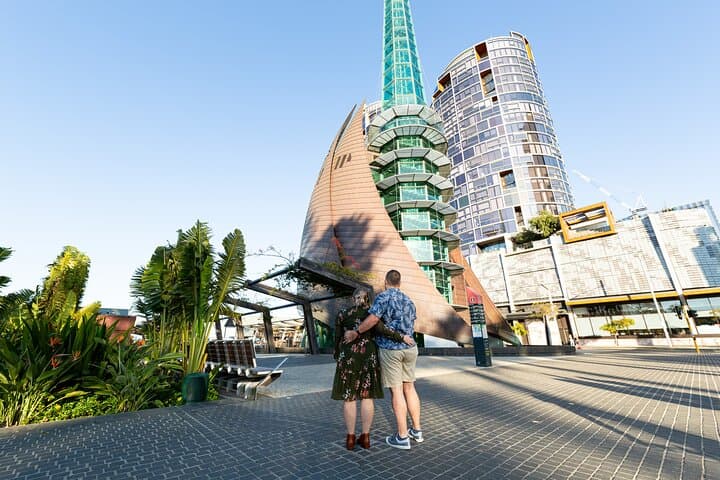 Murder-and-Macabre: True Crime Self-Guided Walking Tour of Perth