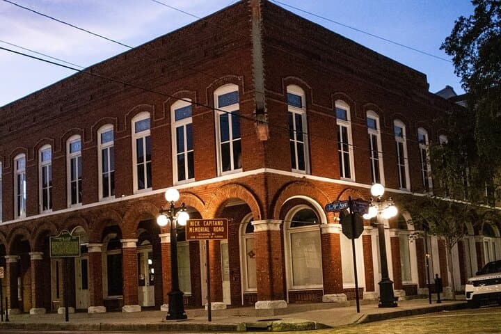 Ghost Investigation Tour Interactive Paranormal Experience 18Plus
