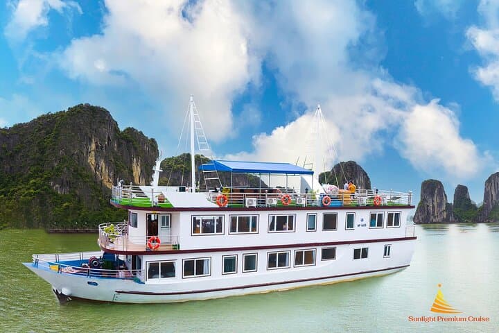 Halong Bay and Lan Ha Bay 2 Days 1 Night with Sunlight Premium