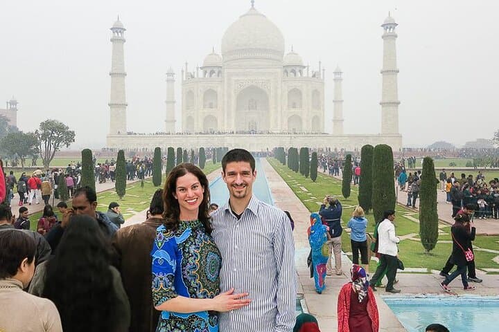All Inclusive Taj Mahal & Agra Tour by Superfast Train From Delhi