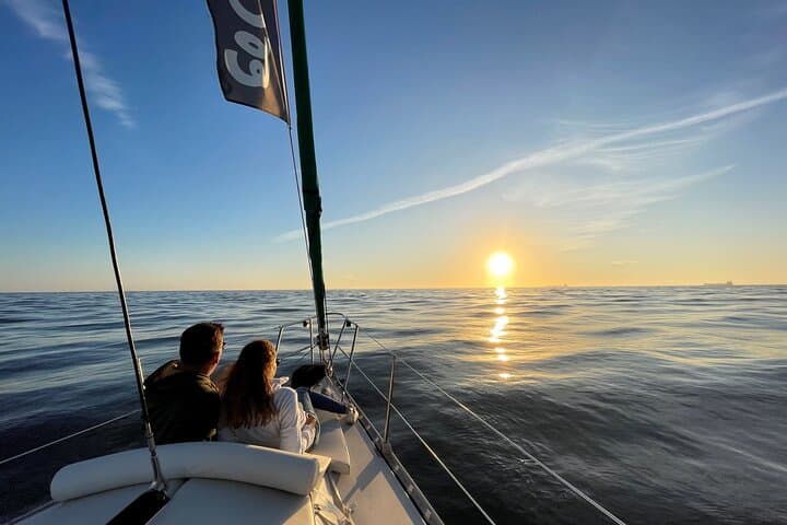Porto : Best Exclusive Sunset in Charme Sailing