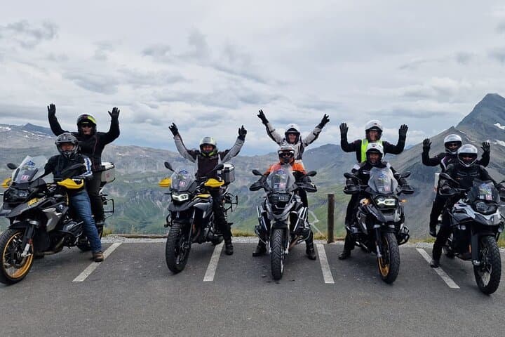 1250cc Motorcycle Rental from Turda