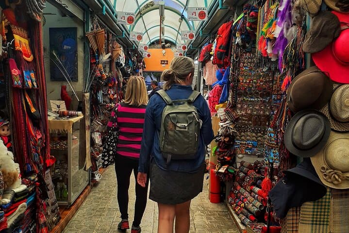 Half Day Modern Quito Private Tour