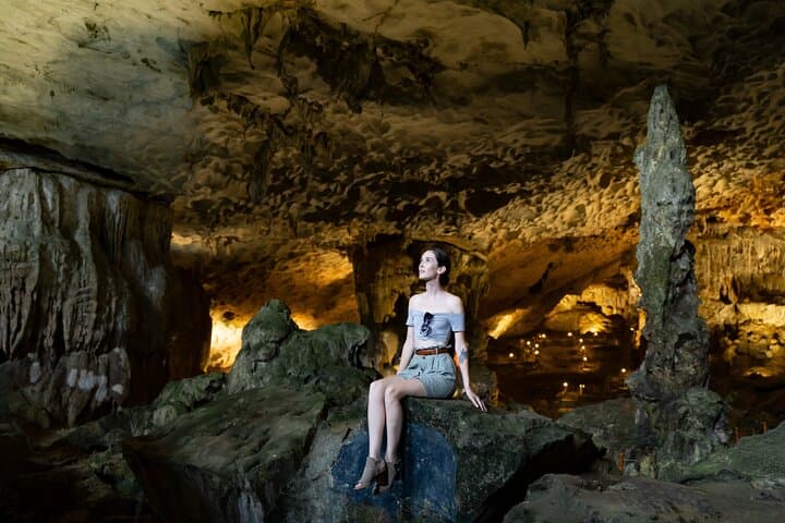 Cong Cruise Full-day Explore Halong Bay