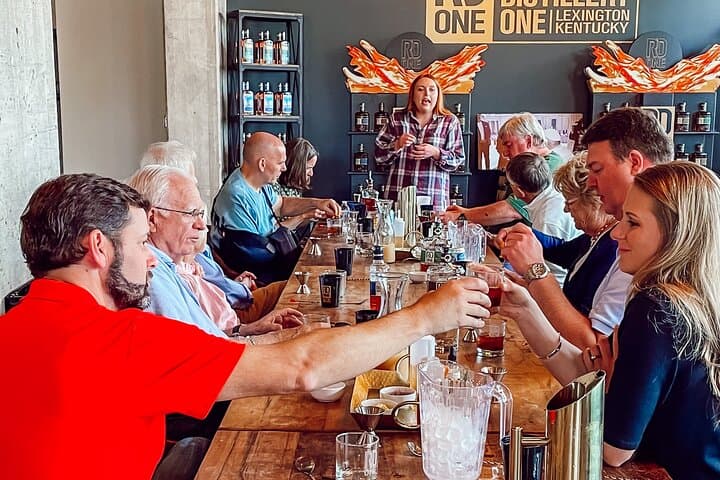 Guided Half Day Tour in Lexington