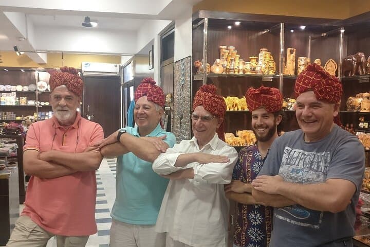 Agra's Tea demonstration & Food Tour