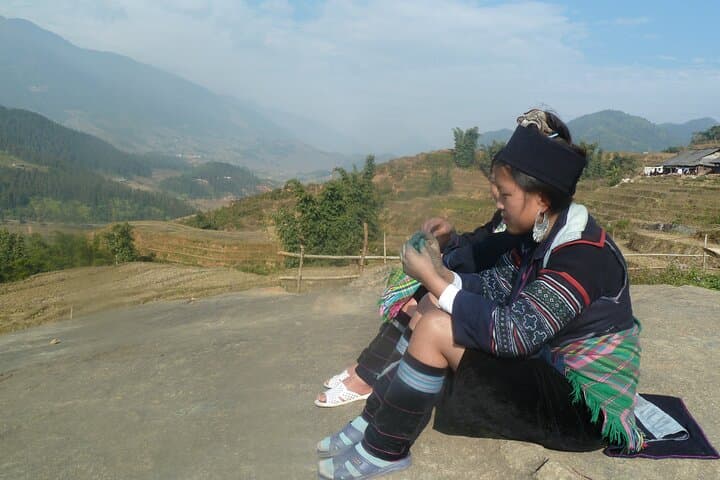 Full Day Private Trekking in Sapa Hmong