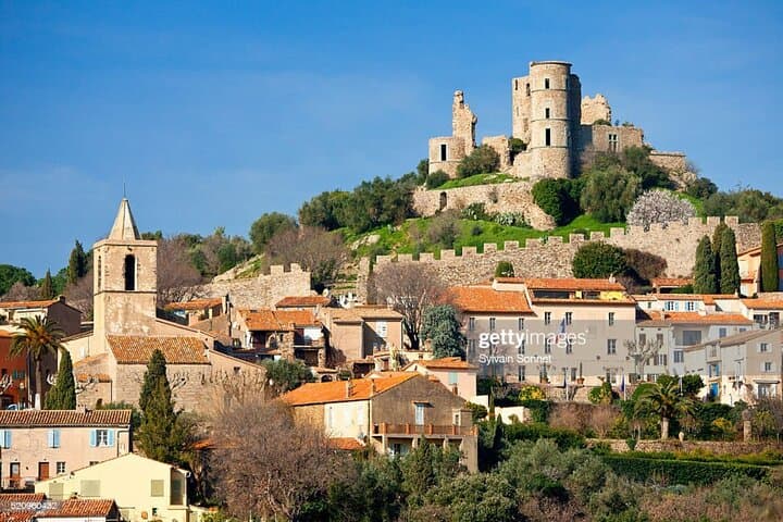 Private tour in Provence: Saint-Tropez & Grimaud Medieval Village