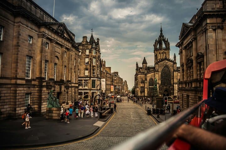 Edinburgh: Old Town's Highlights Walking Tour