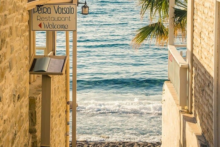 Explore Knossos and Free Time in Heraklion City - Crete