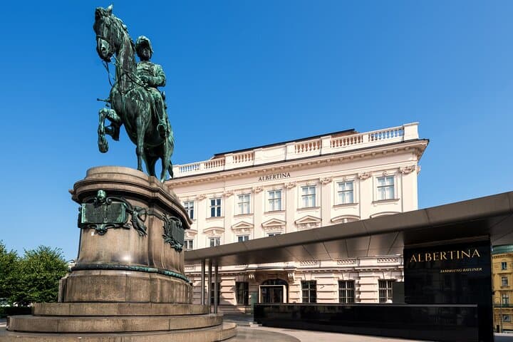 Skip-the-line Albertina Palace, Museum Vienna Private Tour