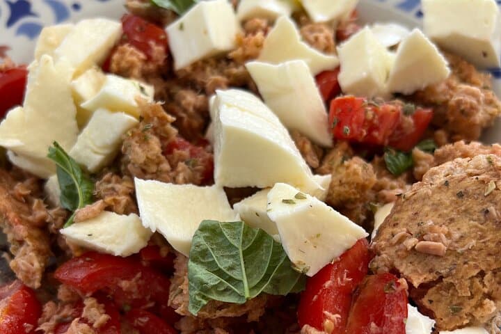 3 Hour Private Authentic Food Tour in Positano
