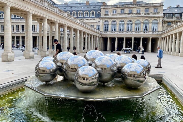 Private Full-Day Paris Tour: 7 Iconic Sights by Mercedes
