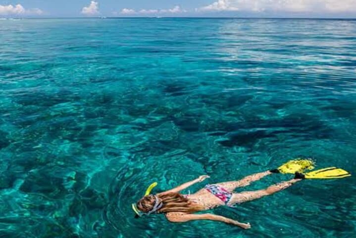 Bali Blue Lagoon Snorkeling, Lempuyang and Waterfall Tour
