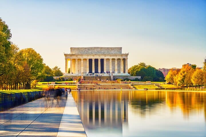 DC Monuments: Private Walking Tour