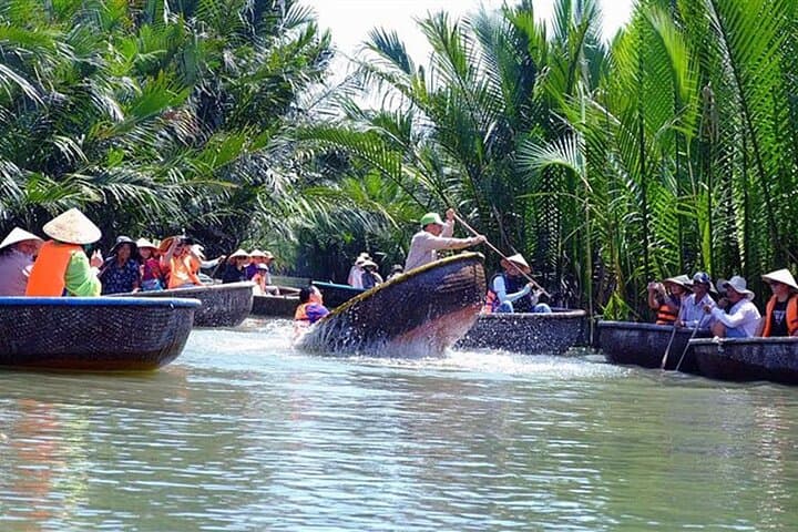 Hoi An: Lantern Making and Basket Boat Tour