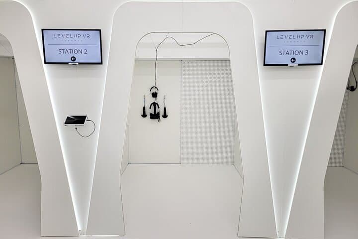 Immersive Virtual Reality Arcade Experience for 1 Hour (Includes Training)