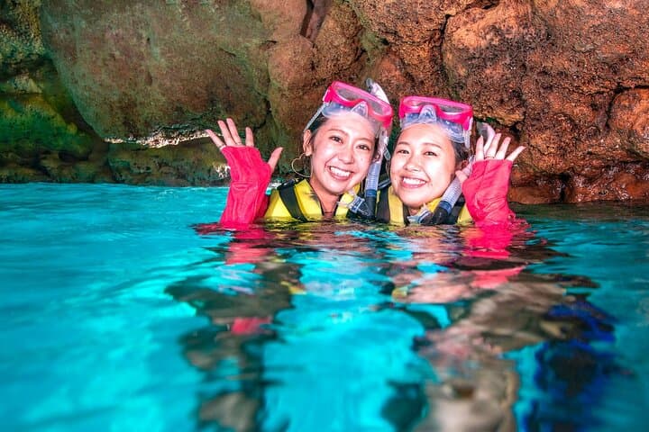 Blue cave snorkel & banana boat by boat