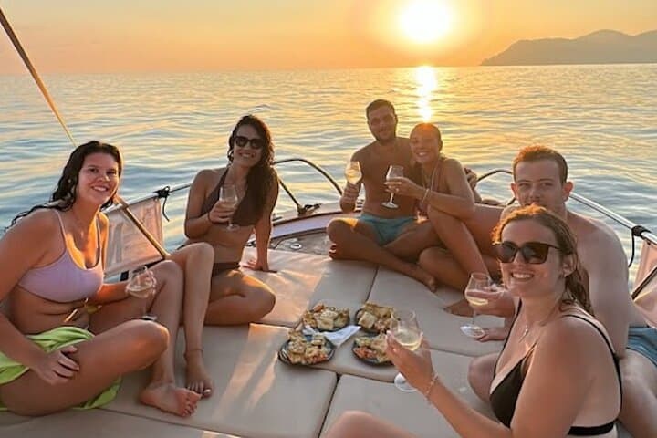 Cinque Terre Boat Cruise with Vineyard Tour and Wine Tasting