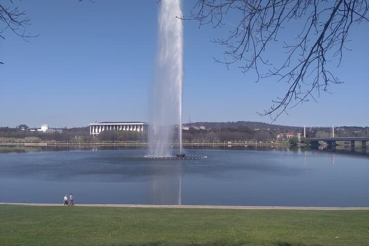 Personalised Sightseeing in Canberra, with John
