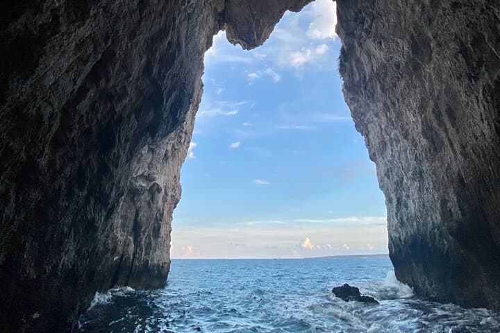 Boat tour Ortigia and Syracuse sea caves